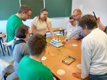 dr Wejer i uczestnicy warsztatów
