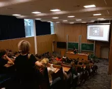 wykład na auli, widok z góry