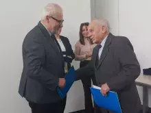 Dziekan wręcza Medale 55-lecia