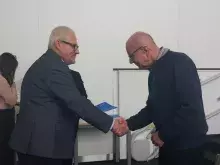 Dziekan wręcza Medale 55-lecia