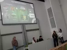 drużyna prezentująca na auli