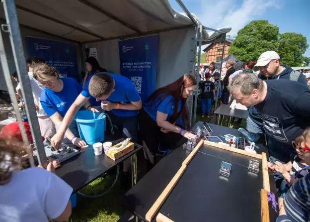 Grant Fundacji Orlen dla Koła Naukowego Φizyków!