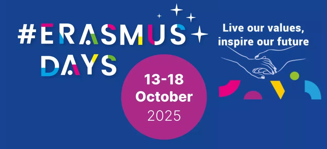 baner Erasmus Days na granatowym tle z grafiką trzymających się dłoni